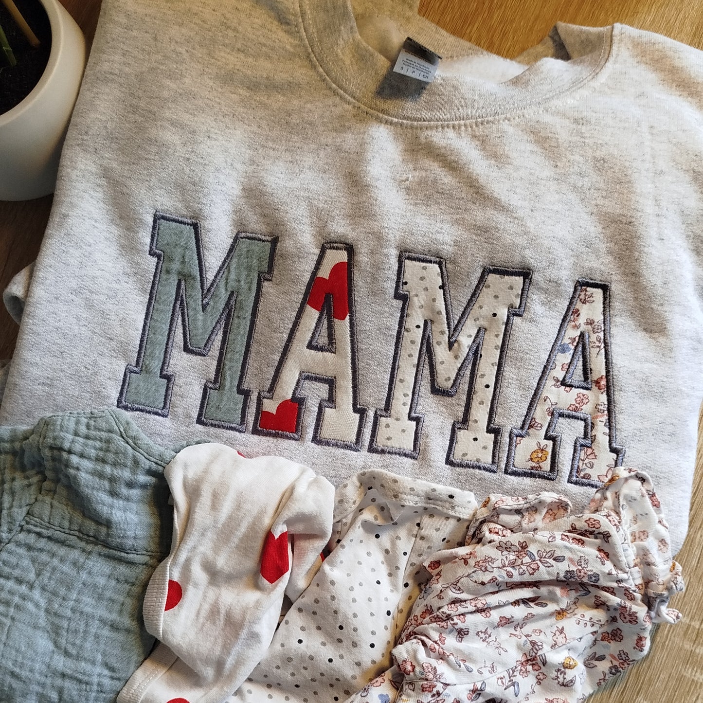 Pull souvenir Gris