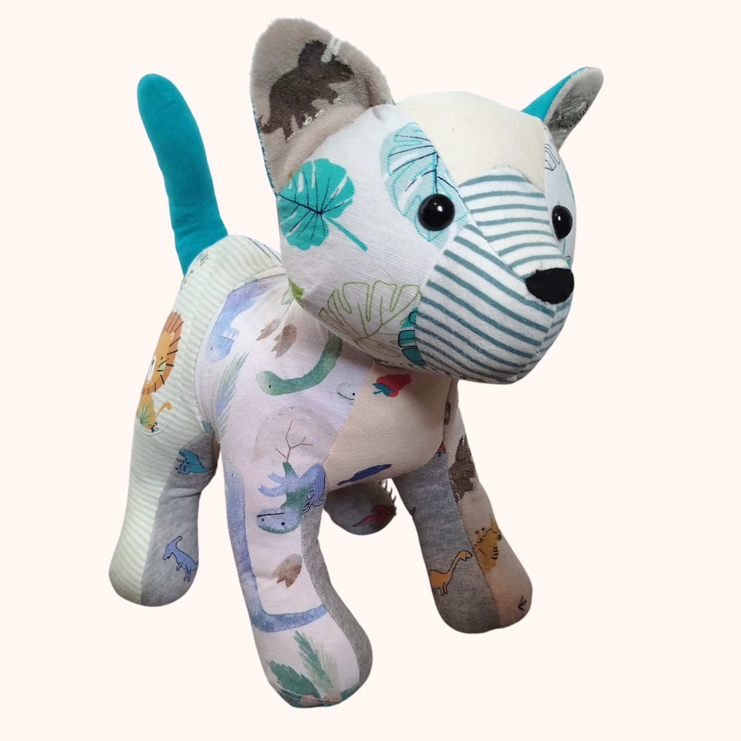 Chat en peluche souvenir