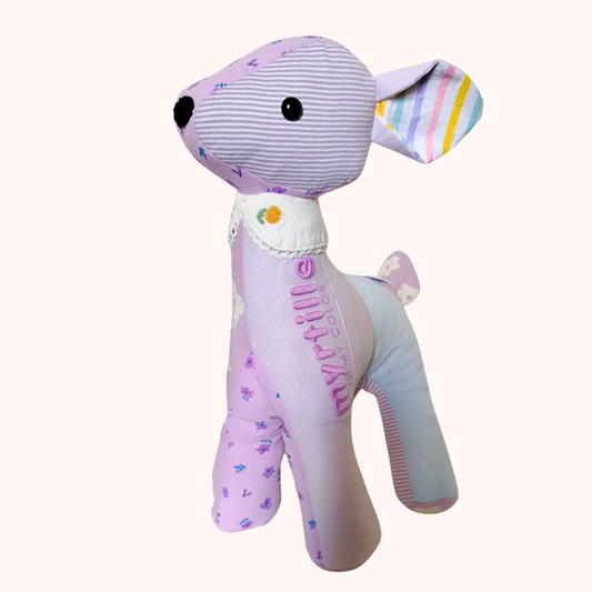 Biche en peluche souvenir
