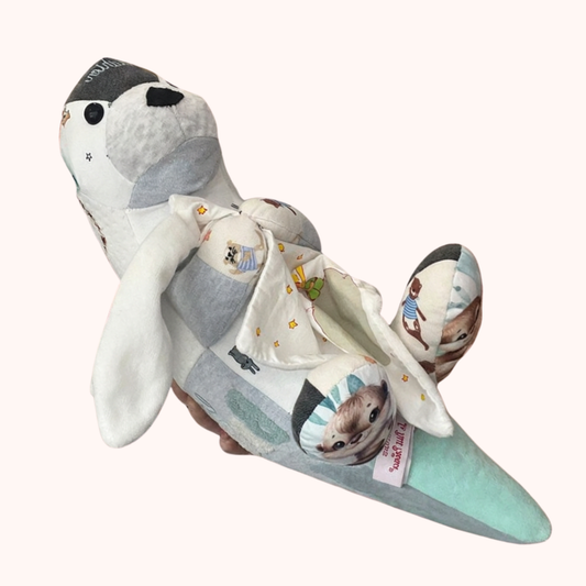 Loutre en peluche souvenir