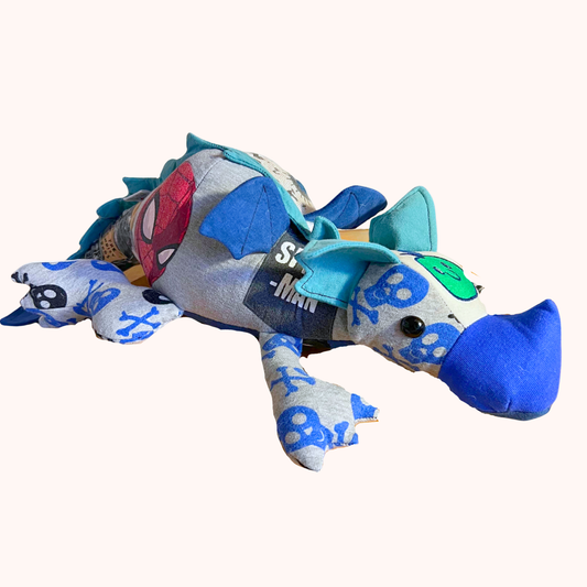 Dragon en peluche souvenir