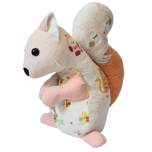 Ecureuil en peluche souvenir