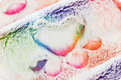 Luxe Cuddle® Pattes de chien arc en ciel
